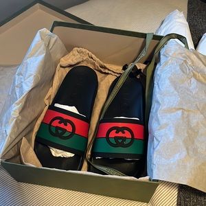 Selling Gucci Slides